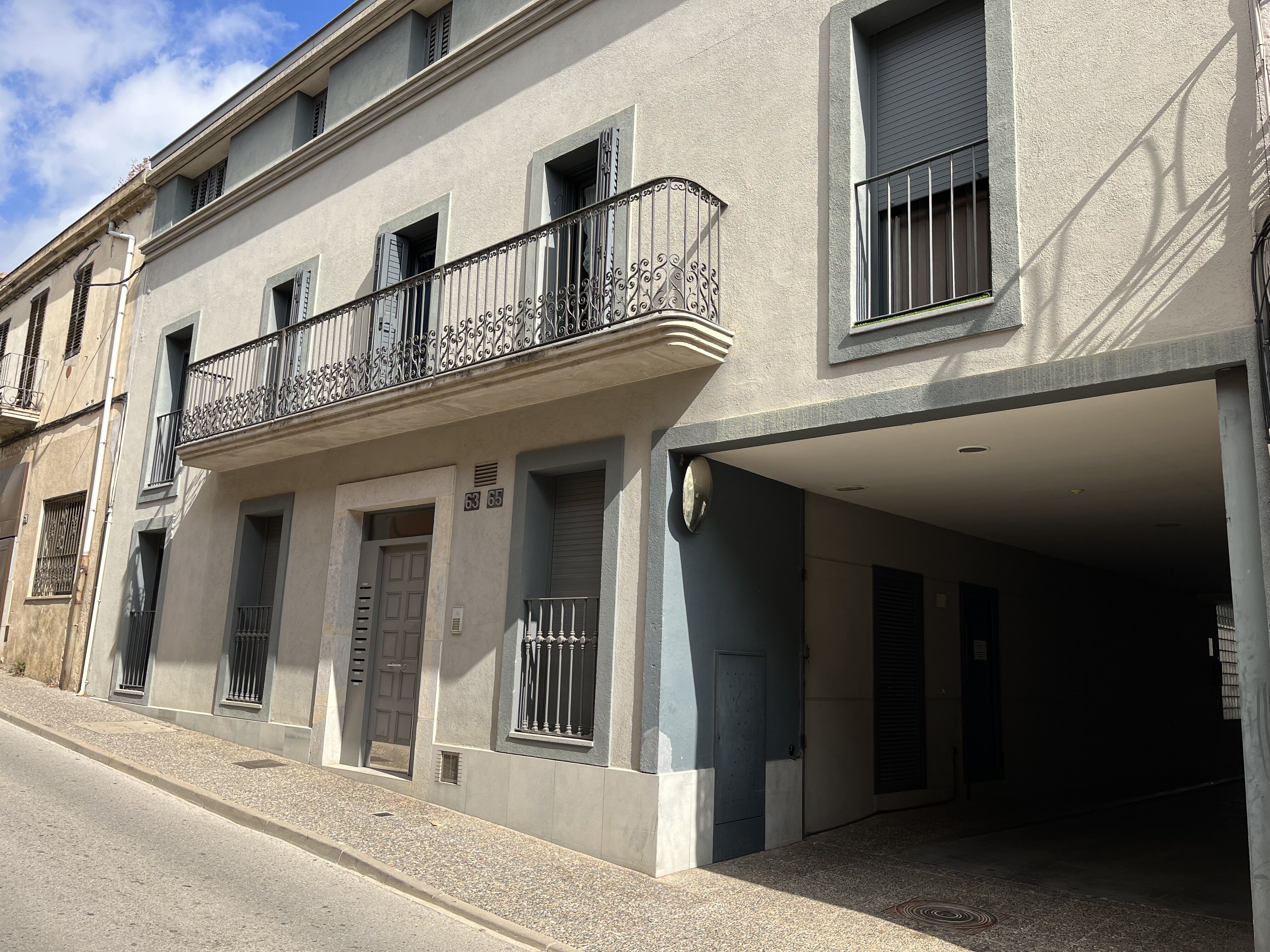 Edifici carrer Puigcogul 63-65 