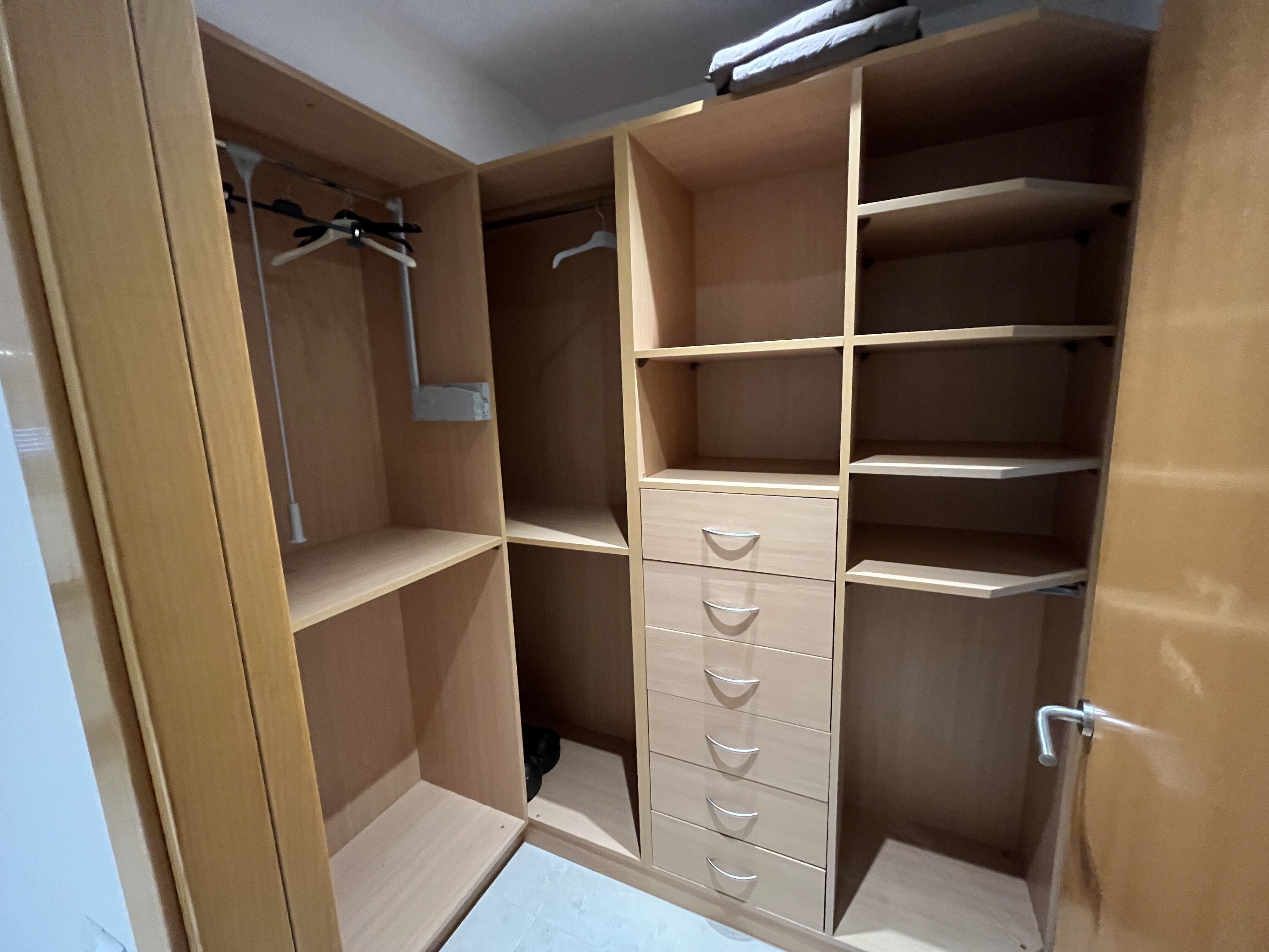 VESTIDOR SUITE